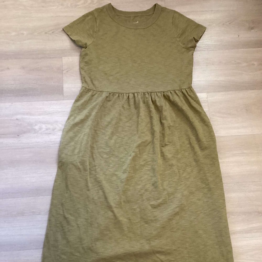 NWOT women’s Universal Thread Dress